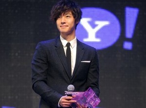 Kim Hyun Joong Terpilih Jadi Artis Asia Terpopuler dalam 10 Tahun Terakhir