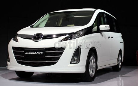 Kencan dengan Mazda Biante