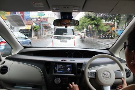 Kencan dengan Mazda Biante