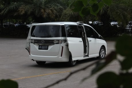 Kencan dengan Mazda Biante