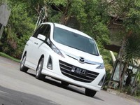 Kencan dengan Mazda Biante