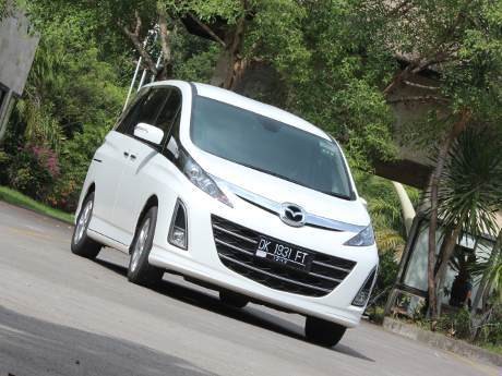 Kencan dengan Mazda Biante