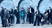 Mereka tampil dengan mengenakan tuxedo hitam untuk Natal 2011. (Daily Mail)