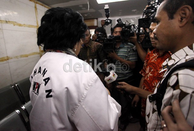 Saiful Mujani Bersaksi untuk Bupati Buol Amran Batalipu