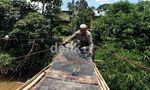 Jembatan Srengseng Sawah Diperbaiki