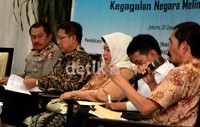 Ketua Komnas HAM Oto Syamsudin Ishak memaparkan pandangannya soal penanganan kasus kekerasan atas nama agama sepanjang 2012.