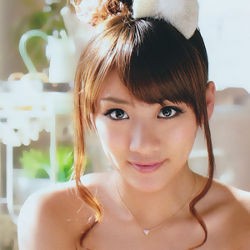 Minami Takahashi AKB48 Mantap Rilis Debut Solo