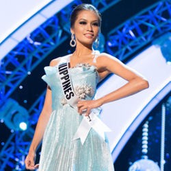 Miss Filipina & Miss Venezuela Sukses Masuk 5 Besar