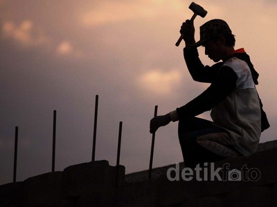 Pekerja Informal Indonesia Mencapai 62,71 Persen