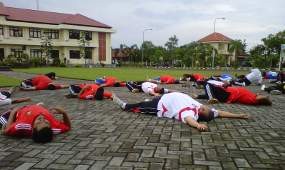 121 Polisi Gendut di Mojokerto Digembosi