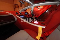Interior 'Ferrari' listrik Dahlan Iskan.