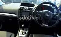 Subaru XV ini diklaim memiliki beberapa keunggulan di kelasnya, seperti mesin Boxer 2.000 cc DOHC 16-Valve, Cruise Control, Symmetrical All Wheel Drive dan sistem pengereman Electronic Brake-Force Distribution.