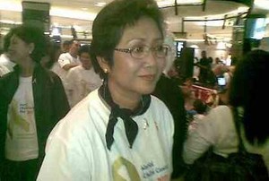 April: Terserang Kanker Paru, Menkes Endang Mengundurkan Diri
