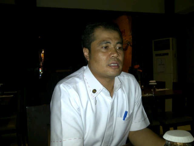 Heboh Pemakzulan Dirinya di Garut, Aceng Malah di Bandung