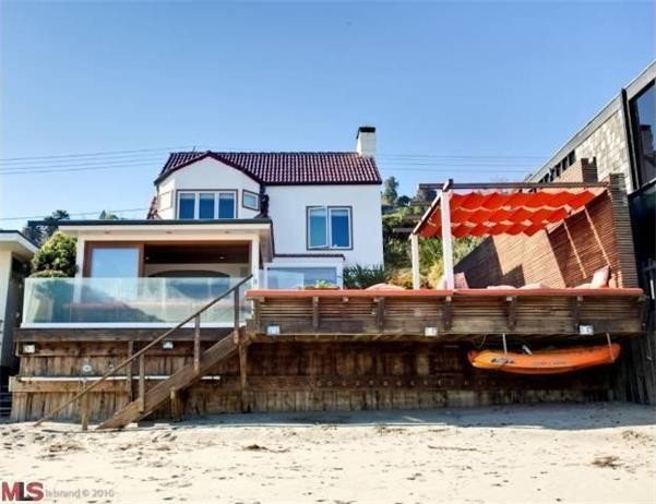 Siapa Mau Beli Rumah Pantai Malibu Milik Selebritis Hollywood Ini?