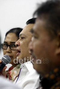 Sementara menurut anggota DPR Fraksi PDI P Eva Kusuma Sundari, tahun 2012 kasus TKI sering dapat perlakuan tidak manusiawi dan sementara pemerintah kurang peduli. Ramses/detikFoto.