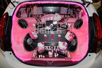 Milka menempelkan Pioneer AVH 2450 BT yang dikawinkan dengan Monoblok Performa Competion 2800 dan Power 4 channel Venom Intelligent 80.4P.