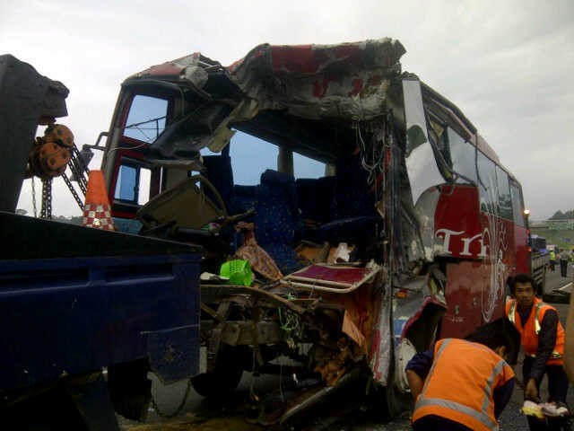 7 Tewas di Tol Cipularang, Polisi: Sopir Bus Ngantuk