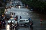 Macet Akibat Banjir Di Kawasan Thamrin