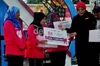 Dalam kesempatan yang sama, Hj. Zoraya Perucha selaku sekretaris Yayasan ANTV Peduli untuk Negeri memberikan penghargaan kepada 22 Ibu Hebat yang pernah menjadi nara sumber dalam program acara yang sama.