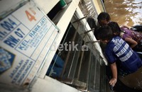 Apa yang kau lihat nak?