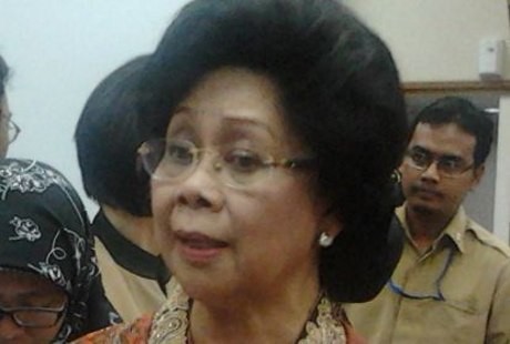 Juni: Hari Pertama Dilantik, Menkes Bikin Heboh Soal Kondom