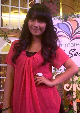 10 Artis Cewek Pendatang Baru Ter-Hot 2012