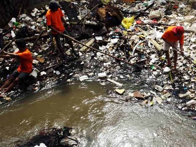 Banjir Jakarta Akibat Ulah Manusia