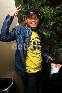 Ketujuh orang tersebut juga mengisi soundtrack resmi yang berjudul 'Potong Bebek Angsa'. Gusmun/detikHOT.