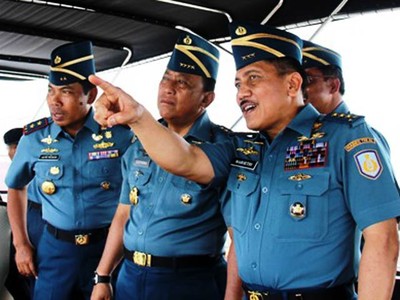 Inspeksi Kapal Perang Jelang Sertijab KSAL