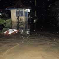 Jalanan Banjir Hingga Rel Tenggelam Ketika Sidoarjo Hujan Deras