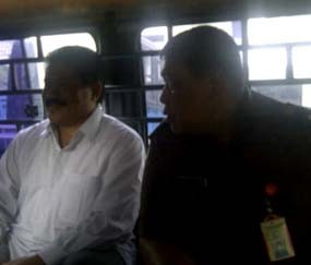 Dugaan Korupsi Rp 13,2 M, Eks Ketua DPRD Bojonegoro Ditahan