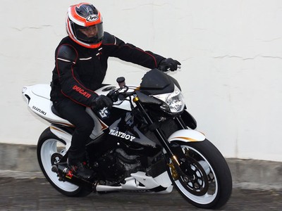 Suzuki GSX1000 Motor Playboy