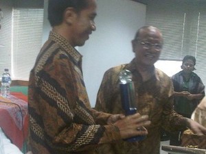 Penghargaan PWI: Jokowi News Maker, Foke & Nara Patut Diteladani
