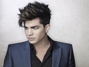 Adam Lambert Siap Meriahkan Malam Tahun Baru di Bali