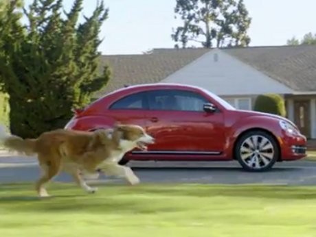 10 Iklan Mobil yang Bikin Heboh