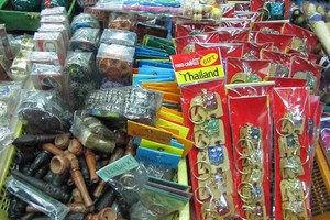 Yuk! Belanja Oleh-oleh Sebelum Pulang Liburan