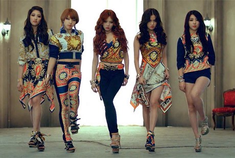 10 Konser KPop Ter-Hot di Indonesia 10 Konser KPop Ter-Hot di Indonesia