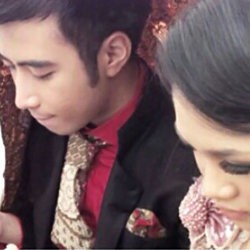 Beredar Foto Pernikahan Mirip Vidi Aldiano dan Andien
