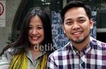 Kebahagiaan Astrid & Suami Menyambut Buah Hati