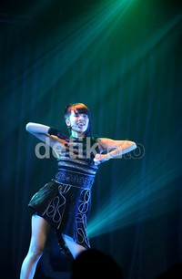 'Renai Kinshi Jourei/Aturan Anti Cinta' merupakan setlist kedua mereka setelah sebelumnya selama 7 bulan menampilkan 'Pajama Drive'.