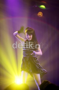 Dalam setlist terbarunya juga JKT48 akan diramaikan dengan bertambahnya dua personel yang sebelumnya menjadi anggota resmi AKB48.