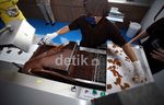 Mengintip Pembuatan Coklat