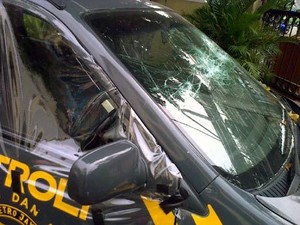 IPW: 85 Fasilitas Polisi Dirusak Warga Selama 2012