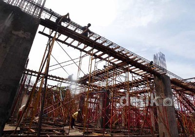Tiang Pancang Stadion Patriot Mulai Dipasang