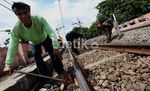 Perawatan Rel KA di Jatinegara