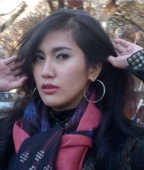 Eva Septriani Sianipar Berjuang Promosikan Ulos ke Jepang