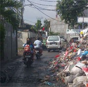 Pak Jokowi, Ada Tumpukan Sampah di Jakarta Barat!
