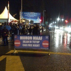 Sirine Mobil Polisi Awali Dago Car Free Night