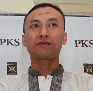 Usai Dihadiahi Umroh, Agus Diusung Jadi Caleg PKS